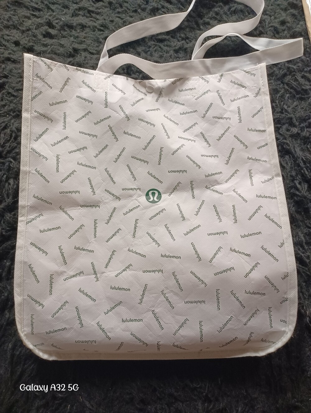 Lululemon Reusable Tote Shopping Bag White/Green All-Over Print 17x16x6
